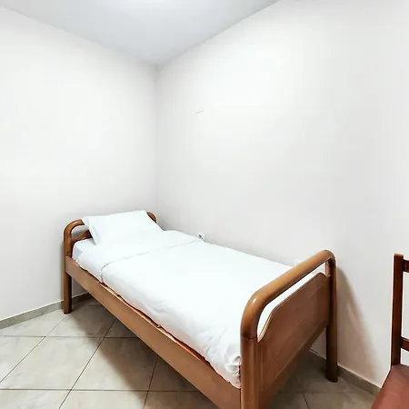 Apartman We 2br In Center Tirana