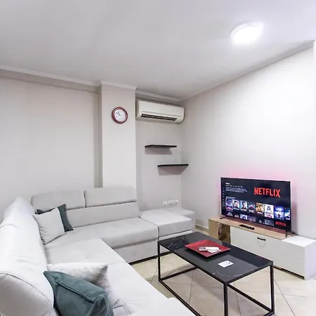 We 2br In Center Tirana