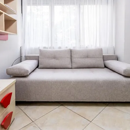 Apartman We 2br In Center Tirana